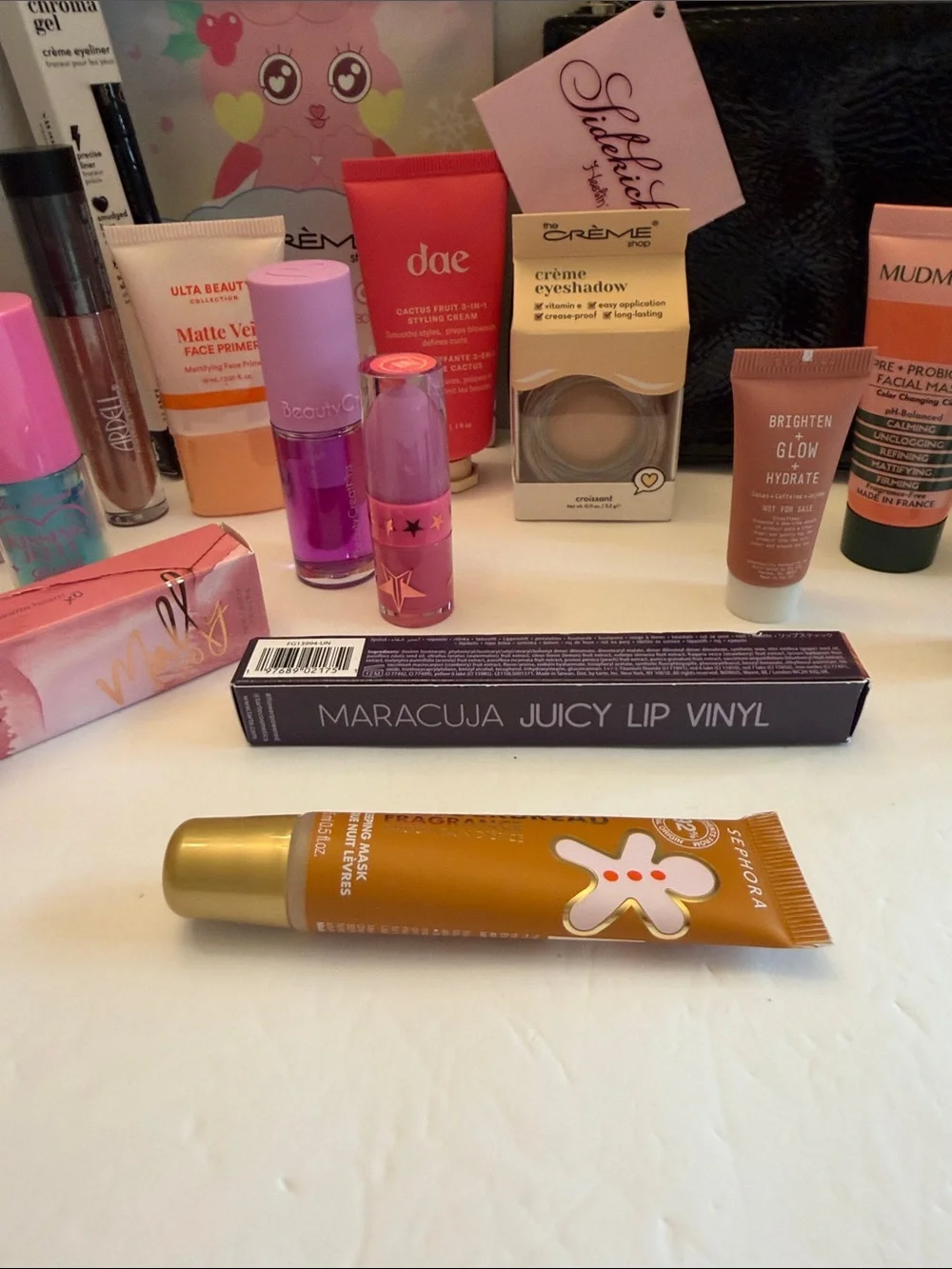 20 pieces Plus Bag Makeup and Skincare Collection